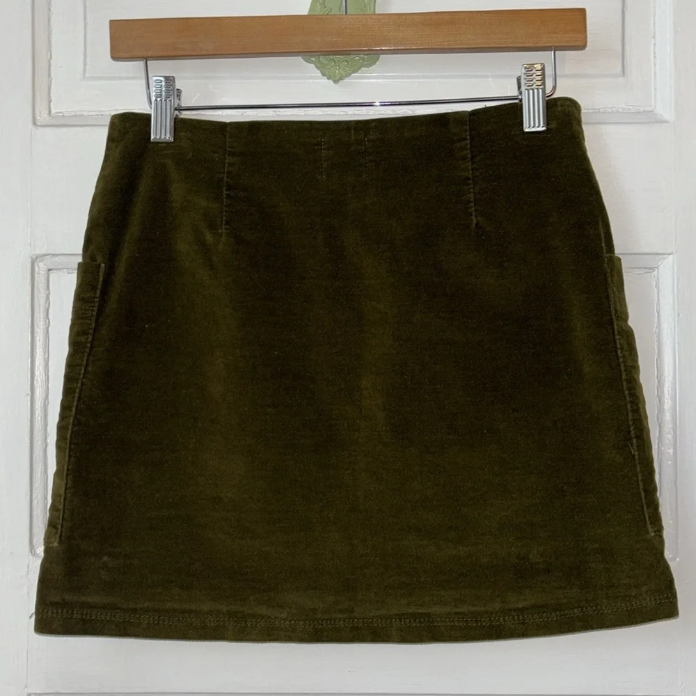 BDG URBAN OUTFITTERS VELVET UTILITY MINI SKIRT